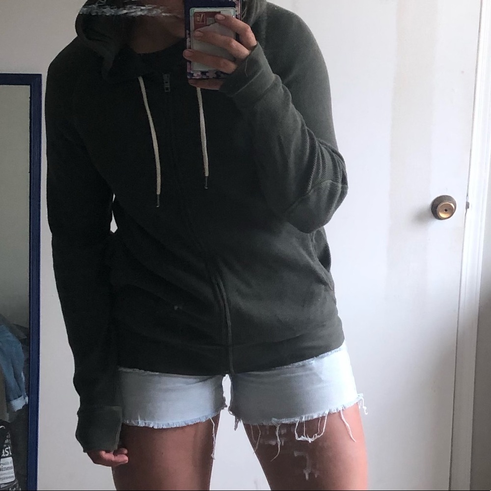 Roots zip up sweater